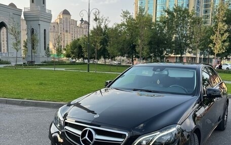 Mercedes-Benz E-Класс, 2014 год, 1 750 000 рублей, 1 фотография