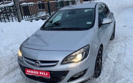 Opel Astra J, 2013 год, 980 000 рублей, 1 фотография