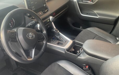 Toyota RAV4, 2021 год, 3 230 000 рублей, 14 фотография