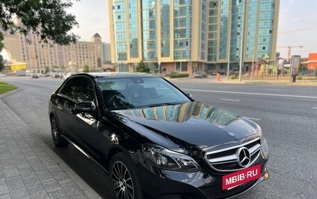 Mercedes-Benz E-Класс, 2014 год, 1 750 000 рублей, 14 фотография