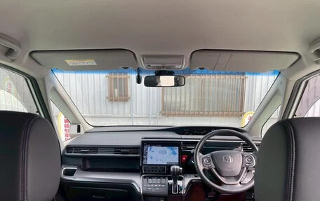 Honda Stepwgn IV, 2021 год, 1 700 000 рублей, 11 фотография