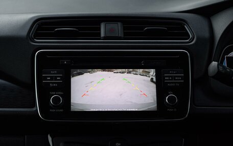 Nissan Leaf II, 2018 год, 1 890 000 рублей, 16 фотография