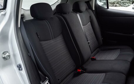 Nissan Leaf II, 2018 год, 1 890 000 рублей, 13 фотография