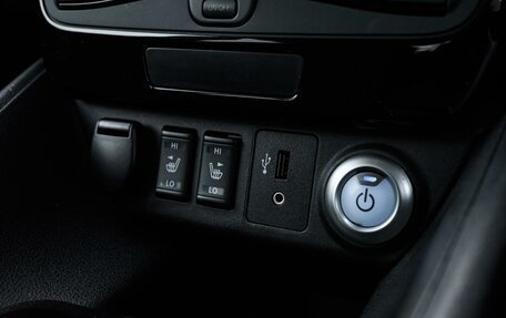 Nissan Leaf II, 2018 год, 1 890 000 рублей, 21 фотография