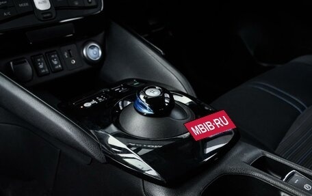 Nissan Leaf II, 2018 год, 1 890 000 рублей, 22 фотография