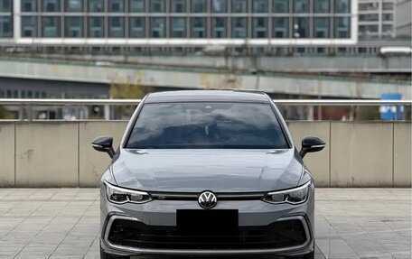 Volkswagen Golf VIII, 2022 год, 2 191 000 рублей, 2 фотография