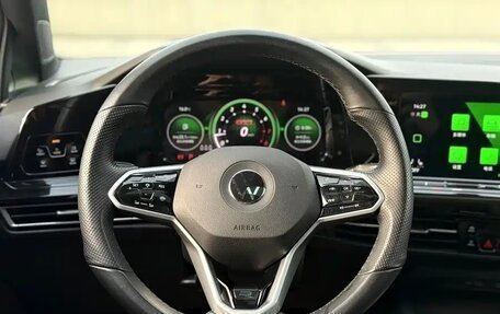 Volkswagen Golf VIII, 2022 год, 2 191 000 рублей, 15 фотография