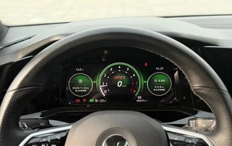 Volkswagen Golf VIII, 2022 год, 2 191 000 рублей, 16 фотография