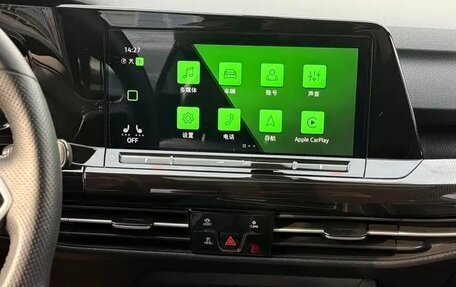 Volkswagen Golf VIII, 2022 год, 2 191 000 рублей, 17 фотография