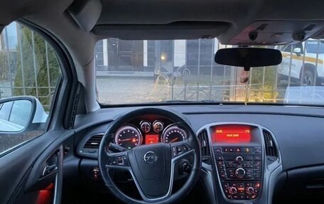 Opel Astra J, 2011 год, 820 000 рублей, 5 фотография