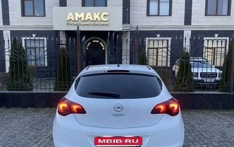 Opel Astra J, 2011 год, 820 000 рублей, 4 фотография