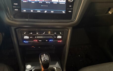 Volkswagen Tiguan II, 2021 год, 3 700 000 рублей, 10 фотография