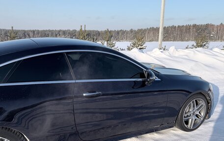 Mercedes-Benz E-Класс, 2019 год, 4 100 000 рублей, 3 фотография