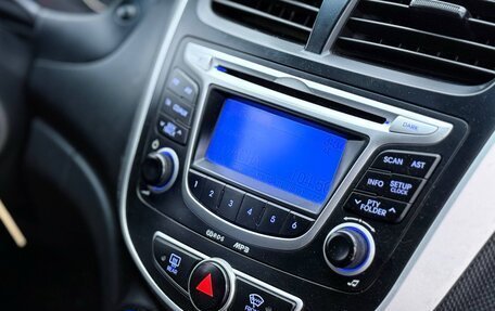 Hyundai Solaris II рестайлинг, 2011 год, 523 000 рублей, 14 фотография