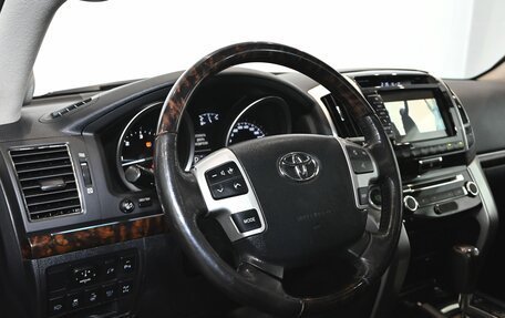 Toyota Land Cruiser 200, 2015 год, 4 950 000 рублей, 16 фотография