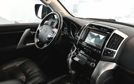 Toyota Land Cruiser 200, 2015 год, 4 950 000 рублей, 14 фотография