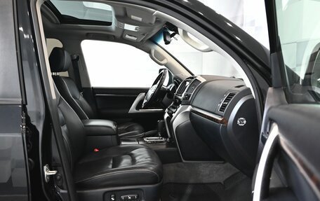 Toyota Land Cruiser 200, 2015 год, 4 950 000 рублей, 9 фотография