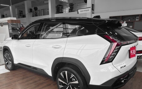 Geely Atlas, 2025 год, 3 760 990 рублей, 2 фотография