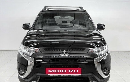 Mitsubishi Outlander III рестайлинг 3, 2021 год, 2 699 000 рублей, 2 фотография