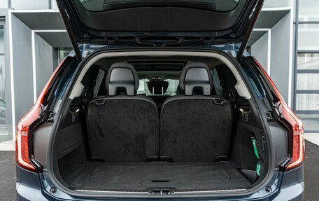 Volvo XC90 II рестайлинг, 2025 год, 14 000 000 рублей, 11 фотография