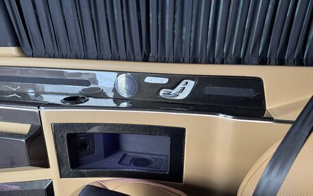 Mercedes-Benz V-Класс, 2022 год, 13 000 000 рублей, 16 фотография