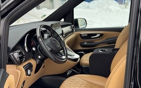 Mercedes-Benz V-Класс, 2022 год, 13 000 000 рублей, 20 фотография