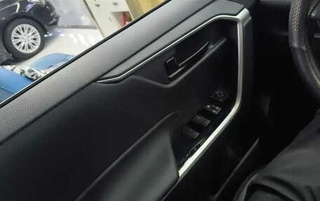 Toyota RAV4, 2025 год, 3 446 000 рублей, 11 фотография