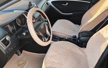 Hyundai i30 II рестайлинг, 2013 год, 900 000 рублей, 2 фотография