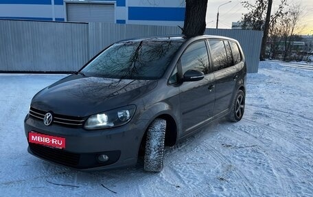 Volkswagen Touran III, 2011 год, 997 000 рублей, 14 фотография