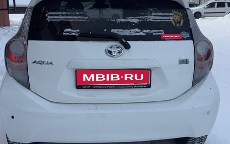 Toyota Aqua I, 2016 год, 900 000 рублей, 4 фотография