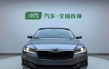 Skoda Superb III рестайлинг, 2022 год, 1 500 000 рублей, 2 фотография