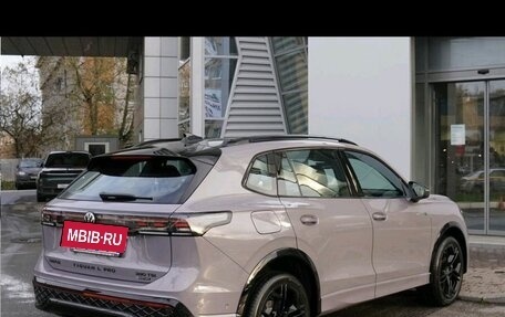 Volkswagen Tiguan, 2025 год, 4 950 000 рублей, 3 фотография