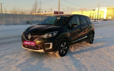 Renault Kaptur I рестайлинг, 2018 год, 1 200 000 рублей, 1 фотография