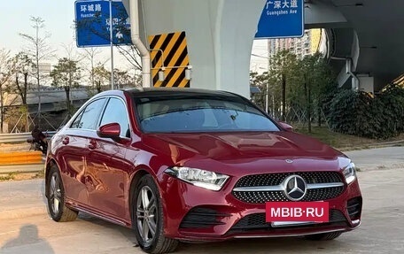Mercedes-Benz A-Класс, 2021 год, 1 600 000 рублей, 3 фотография