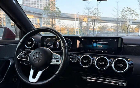 Mercedes-Benz A-Класс, 2021 год, 1 600 000 рублей, 9 фотография