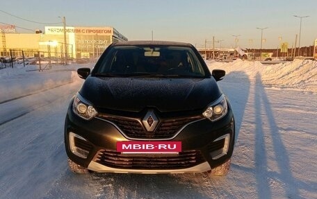 Renault Kaptur I рестайлинг, 2018 год, 1 200 000 рублей, 3 фотография