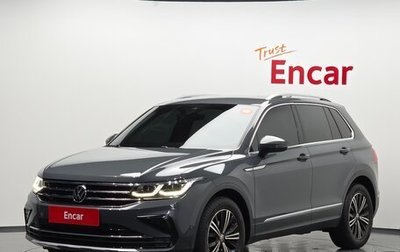 Volkswagen Tiguan II, 2022 год, 3 500 548 рублей, 1 фотография