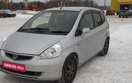 Honda Fit III, 2001 год, 275 000 рублей, 1 фотография