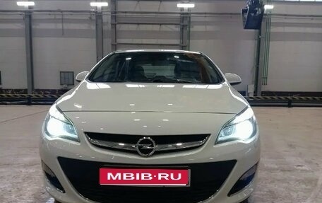 Opel Astra J, 2013 год, 980 000 рублей, 1 фотография