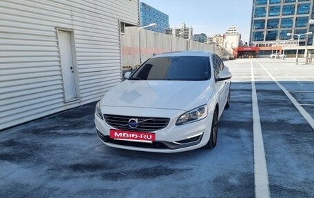 Volvo S60 III, 2014 год, 1 030 000 рублей, 4 фотография