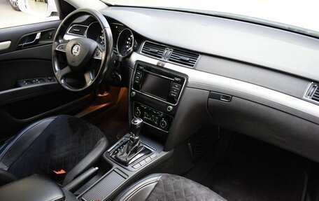 Skoda Superb III рестайлинг, 2013 год, 920 000 рублей, 16 фотография