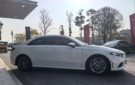 Mercedes-Benz A-Класс, 2021 год, 1 600 000 рублей, 5 фотография