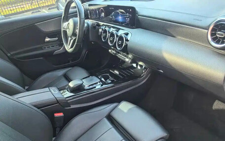 Mercedes-Benz A-Класс, 2021 год, 1 600 000 рублей, 12 фотография