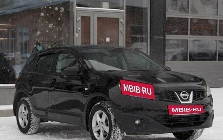 Nissan Qashqai, 2010 год, 990 000 рублей, 2 фотография