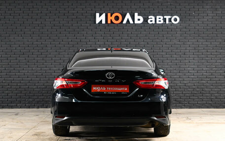 Toyota Camry, 2019 год, 2 000 000 рублей, 5 фотография