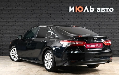 Toyota Camry, 2019 год, 2 000 000 рублей, 6 фотография