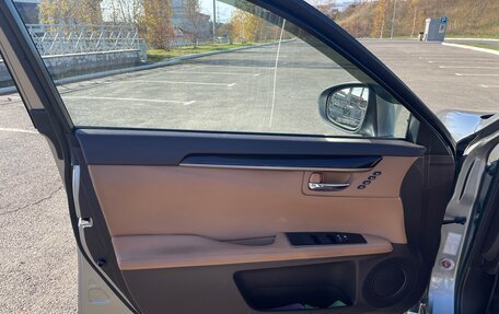 Lexus ES VII, 2017 год, 3 200 000 рублей, 16 фотография