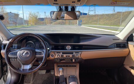 Lexus ES VII, 2017 год, 3 200 000 рублей, 28 фотография