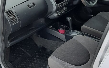 Honda Fit III, 2001 год, 275 000 рублей, 13 фотография