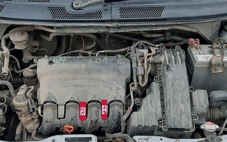 Honda Fit III, 2001 год, 275 000 рублей, 14 фотография